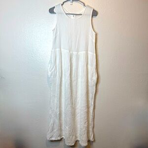 Daughters of India Long White Button Up The Back Waffle Weave Dress Size Medium